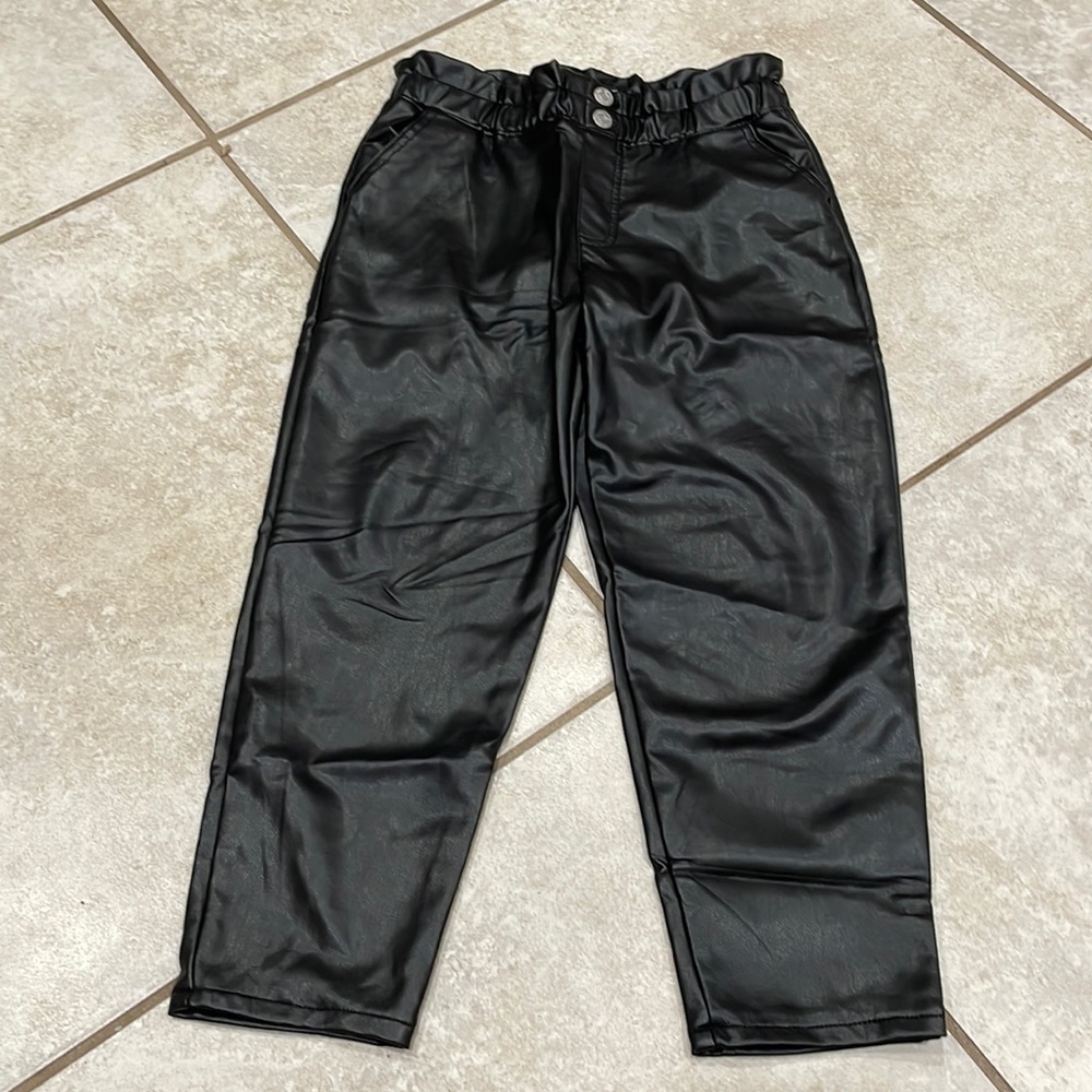 Abercrombie Kids Black Faux Leather Paper Bag Waist Pants 7/8
